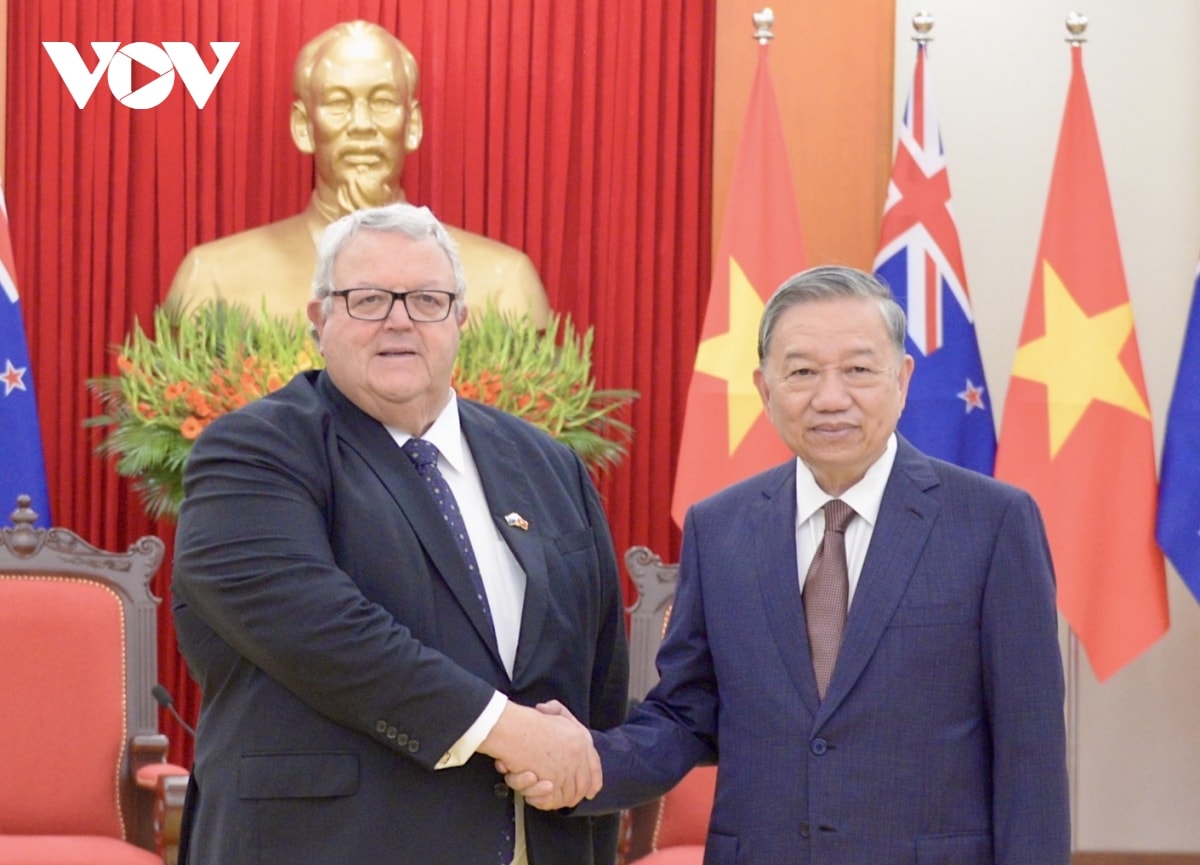 tổng bí thư tô lâm tiếp chủ tịch quốc hội new zealand gerry brownlee hình ảnh 1 tong bi thu to lam tiep chu tich quoc hoi new zealand gerry brownlee hinh anh 1