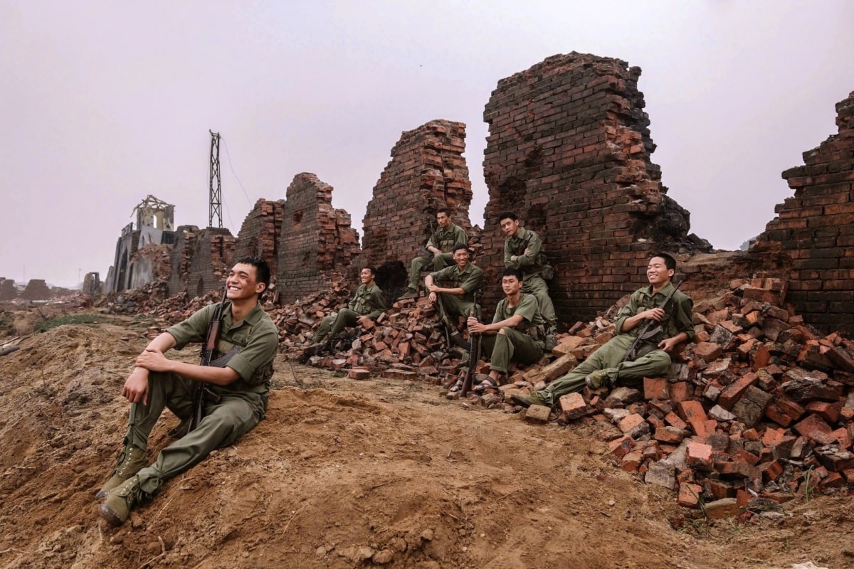 cơn sốt mưa đỏ và sự trỗi dậy của dòng phim lịch sử chiến tranh việt nam hình ảnh 1 con sot mua do va su troi day cua dong phim lich su chien tranh viet nam hinh anh 1