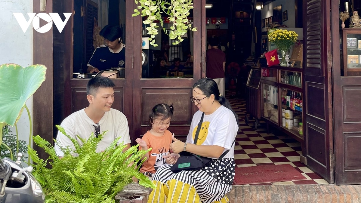 người dân tp.hcm chọn hành trình về nguồn dịp lễ quốc khánh 2 9 hình ảnh 2 nguoi dan tp.hcm chon hanh trinh ve nguon dip le quoc khanh 2 9 hinh anh 2