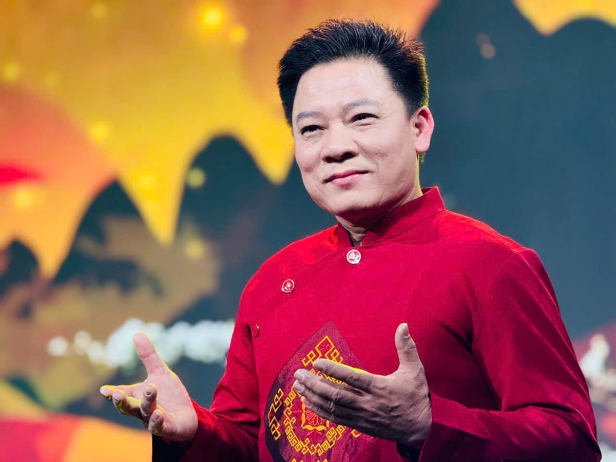 phòng thu vov sân khấu đặc biệt trong trái tim nsnd văn chương hình ảnh 1 phong thu vov san khau dac biet trong trai tim nsnd van chuong hinh anh 1