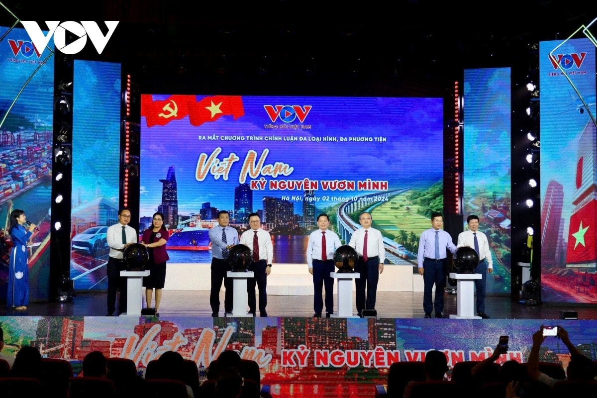 Đài tiếng nói việt nam tiên phong tuyên truyền việt nam bước vào kỷ nguyên mới hình ảnh 1 Dai tieng noi viet nam tien phong tuyen truyen viet nam buoc vao ky nguyen moi hinh anh 1