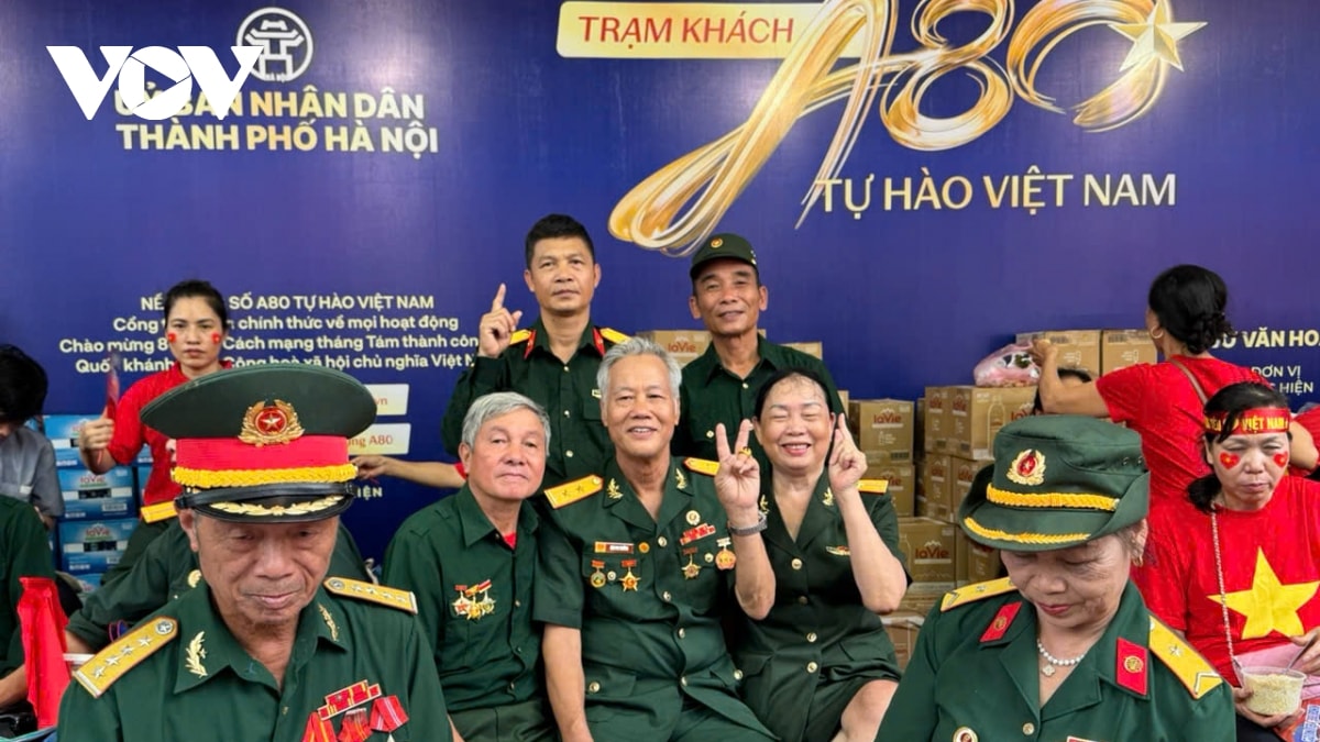 cập nhật hội phụ nữ phối hợp với lực lượng chức năng phát cơm miễn phí cho người dân hình ảnh 51 cap nhat hoi phu nu phoi hop voi luc luong chuc nang phat com mien phi cho nguoi dan hinh anh 51