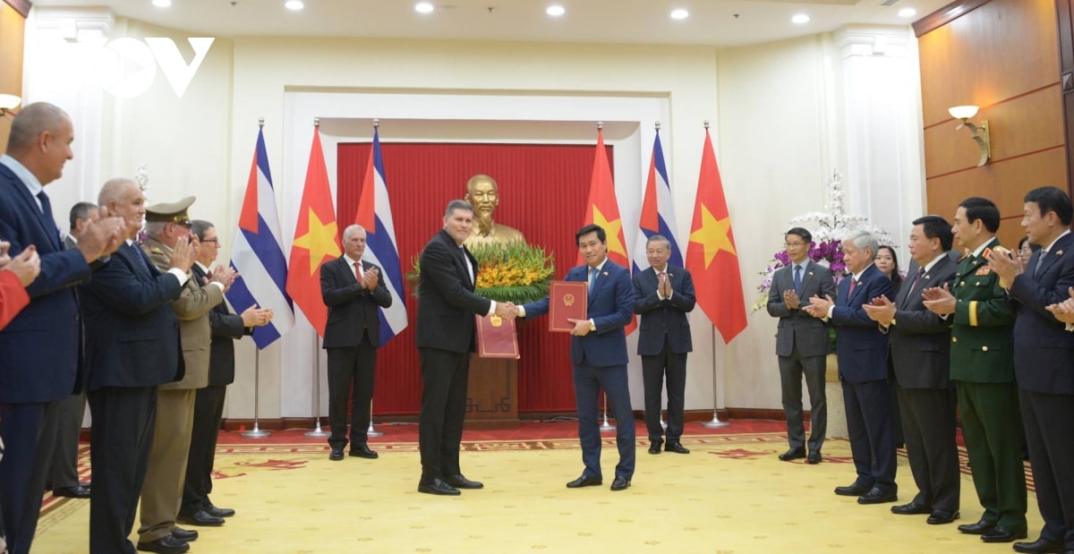 tổng bí thư tô lâm hội đàm với bí thư thứ nhất, chủ tịch nước cộng hòa cuba hình ảnh 5 tong bi thu to lam hoi dam voi bi thu thu nhat, chu tich nuoc cong hoa cuba hinh anh 5