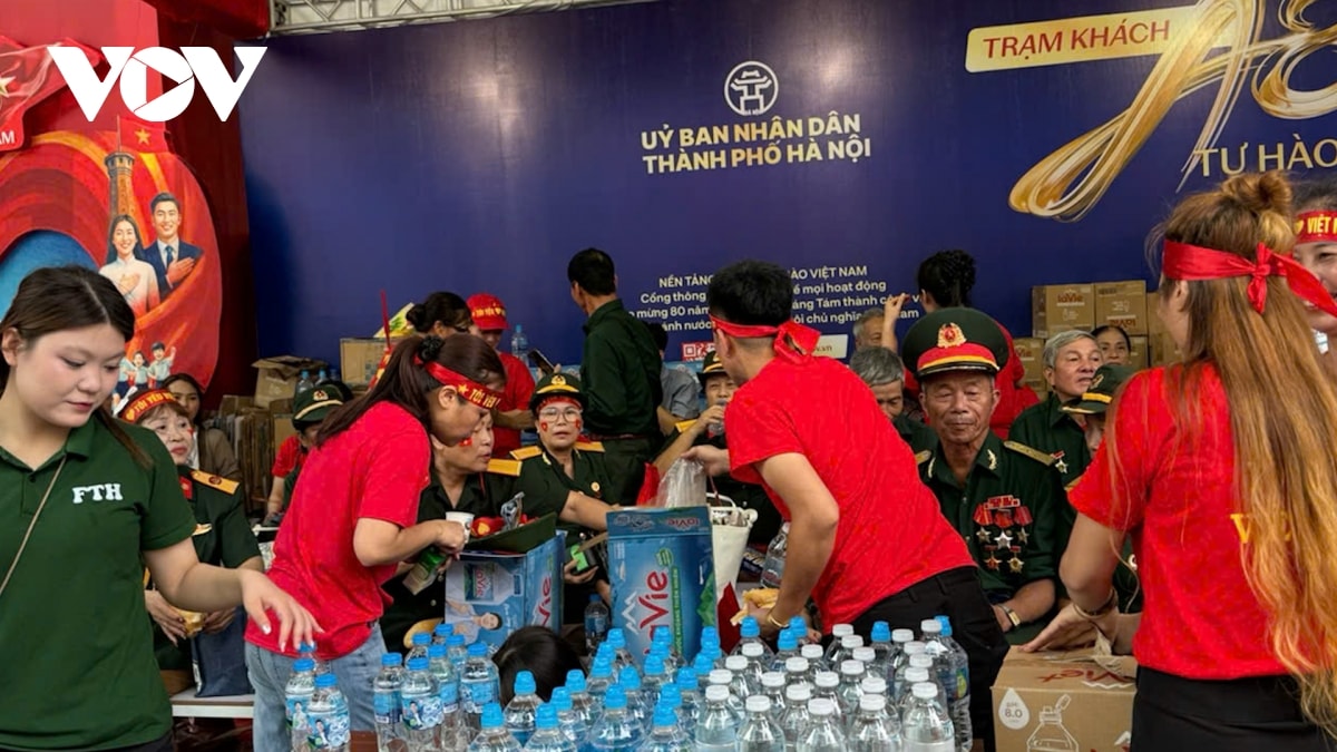 nguoi dan doi nang mua giu cho cho xem dieu binh 80 nam quoc khanh 2 9 hinh anh 10