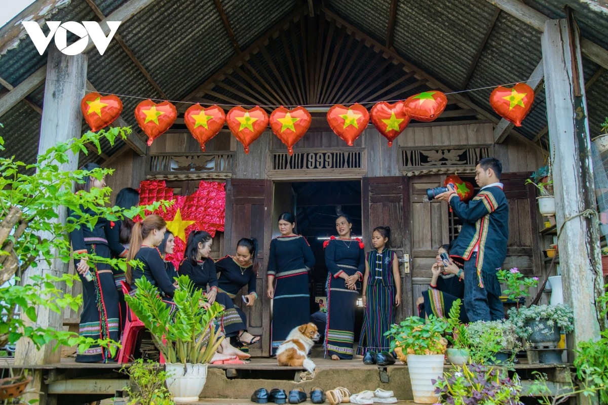 buon lang Dak lak ron rang tet Doc lap, chung niem tu hao cung ca nuoc hinh anh 6