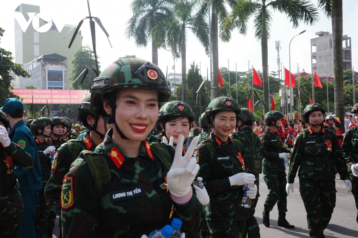 toàn cảnh lễ kỷ niệm, diễu binh, diễu hành 80 năm cách mạng tháng tám và quốc khánh 2 9 hình ảnh 2 toan canh le ky niem, dieu binh, dieu hanh 80 nam cach mang thang tam va quoc khanh 2 9 hinh anh 2
