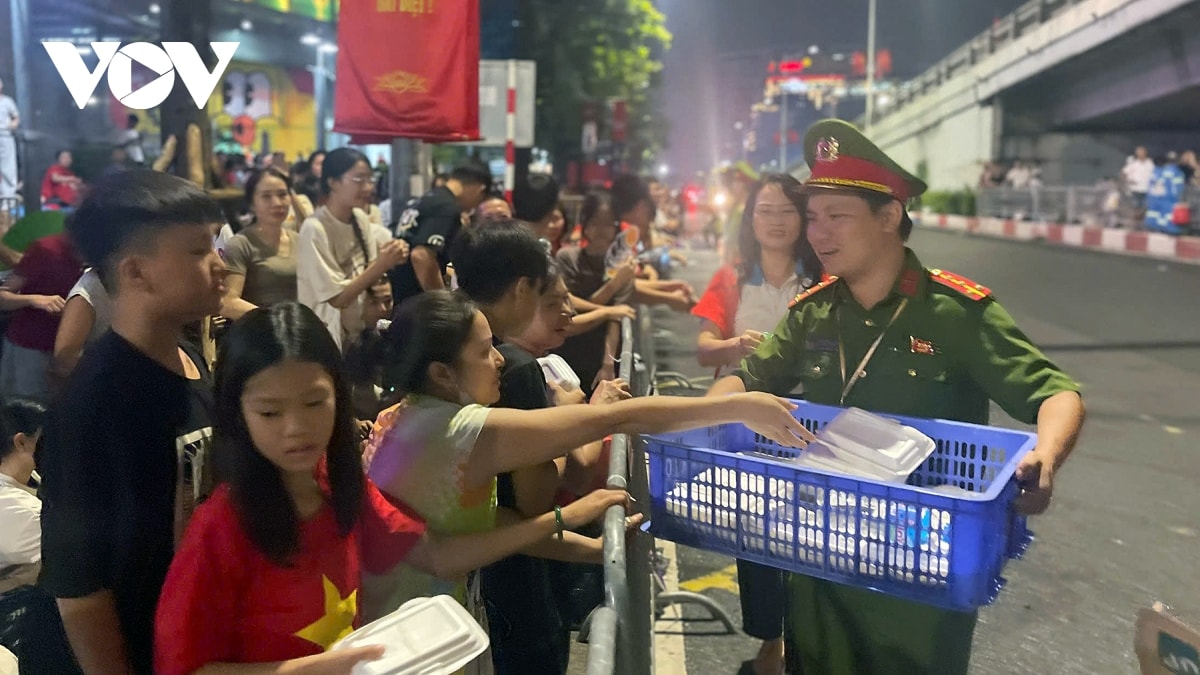 toàn cảnh lễ kỷ niệm, diễu binh, diễu hành 80 năm cách mạng tháng tám và quốc khánh 2 9 hình ảnh 150 toan canh le ky niem, dieu binh, dieu hanh 80 nam cach mang thang tam va quoc khanh 2 9 hinh anh 150