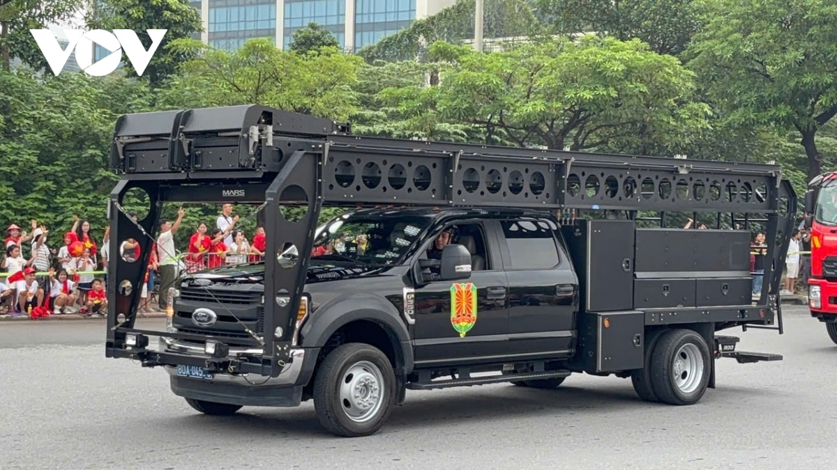 toàn cảnh lễ kỷ niệm, diễu binh, diễu hành 80 năm cách mạng tháng tám và quốc khánh 2 9 hình ảnh 14 toan canh le ky niem, dieu binh, dieu hanh 80 nam cach mang thang tam va quoc khanh 2 9 hinh anh 14