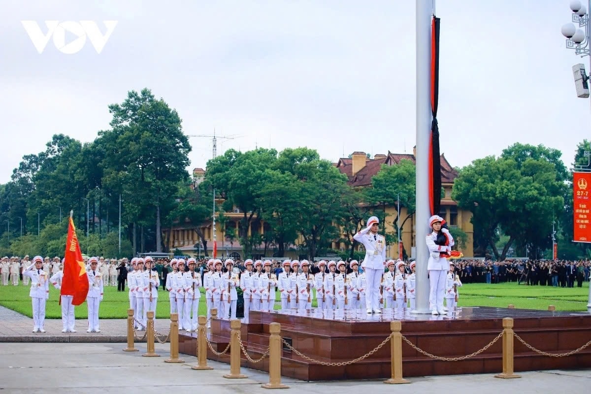khong to chuc quoc tang voi lanh dao chu chot bi ky luat, cho thoi chuc vu hinh anh 1
