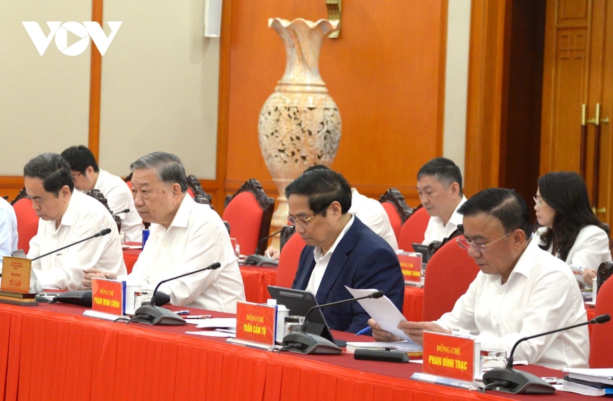 bo chinh tri lam viec voi ban thuong vu Dang uy mttq ve cong tac chuan bi Dai hoi Dang hinh anh 4