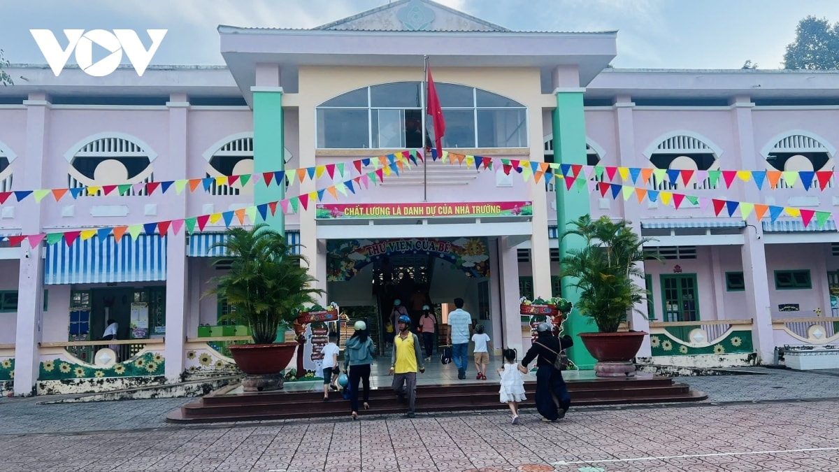 khai giảng năm học 2025-2026, lần đầu học sinh cả nước cùng chào cờ trực tuyến hình ảnh 31 khai giang nam hoc 2025-2026, lan dau hoc sinh ca nuoc cung chao co truc tuyen hinh anh 31