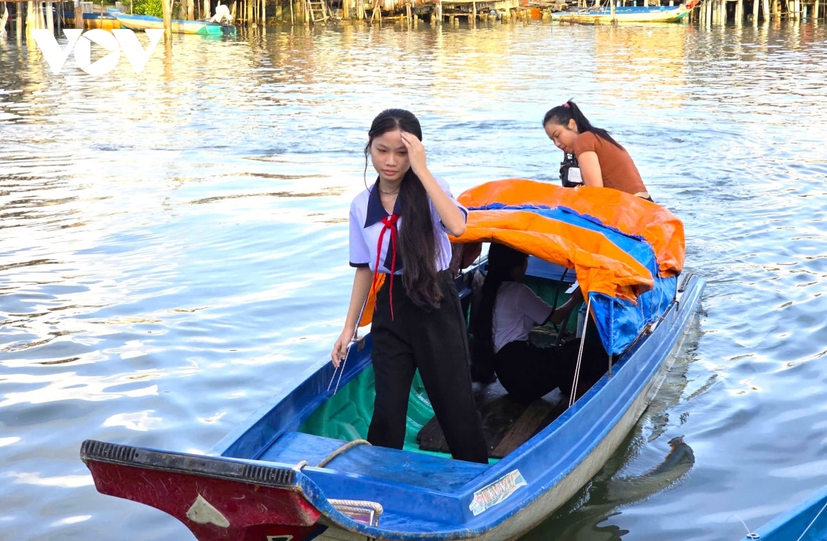 khai giảng năm học mới tại đất mũi cà mau hình ảnh 2 khai giang nam hoc moi tai dat mui ca mau hinh anh 2