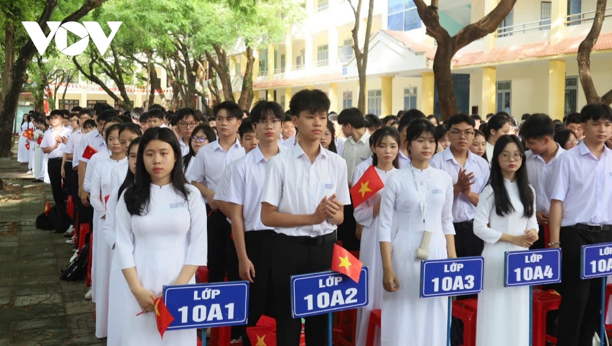 khai giảng năm học 2025-2026, lần đầu học sinh cả nước cùng chào cờ trực tuyến hình ảnh 2 khai giang nam hoc 2025-2026, lan dau hoc sinh ca nuoc cung chao co truc tuyen hinh anh 2