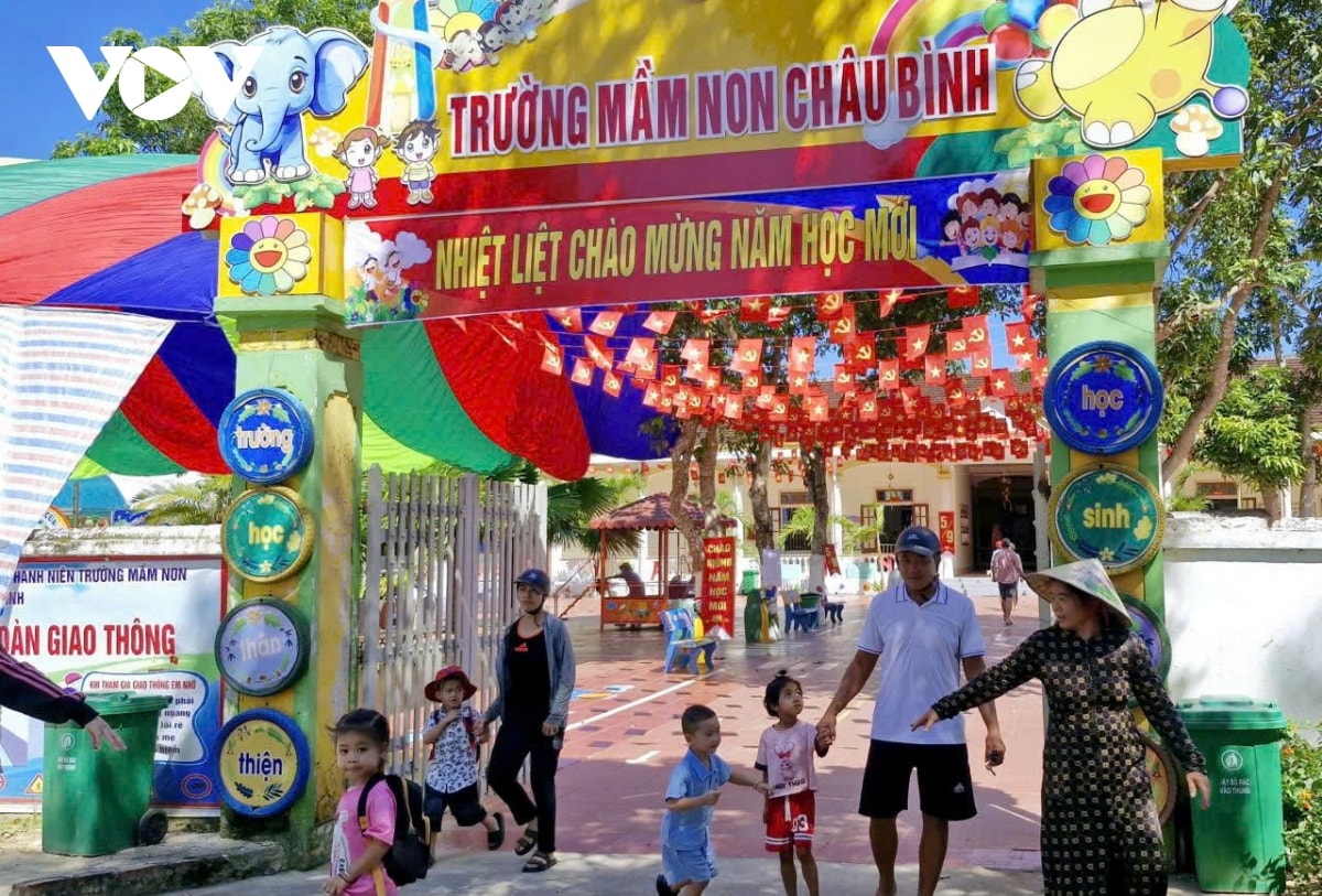 khai giảng năm học 2025-2026, lần đầu học sinh cả nước cùng chào cờ trực tuyến hình ảnh 37 khai giang nam hoc 2025-2026, lan dau hoc sinh ca nuoc cung chao co truc tuyen hinh anh 37