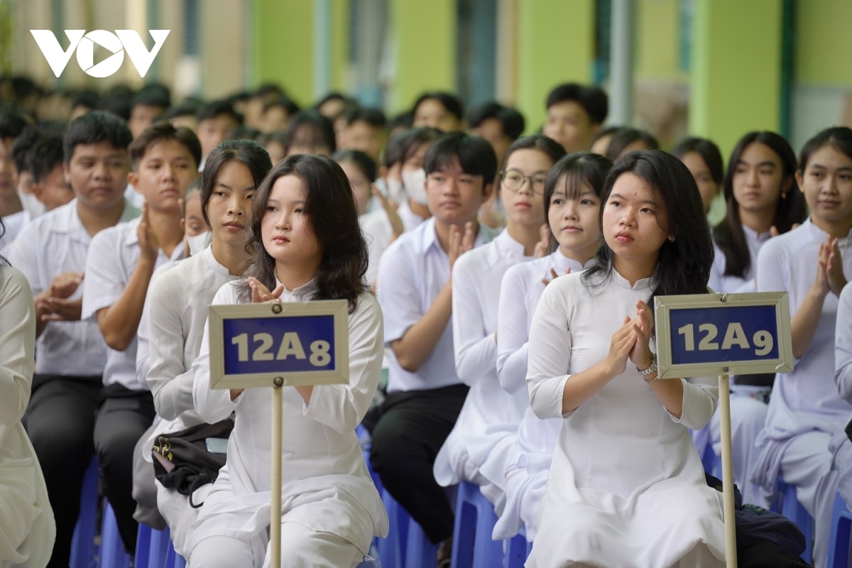 le khai giang dac biet cua 1,6 trieu thay co va 26 trieu hoc sinh, sinh vien hinh anh 55