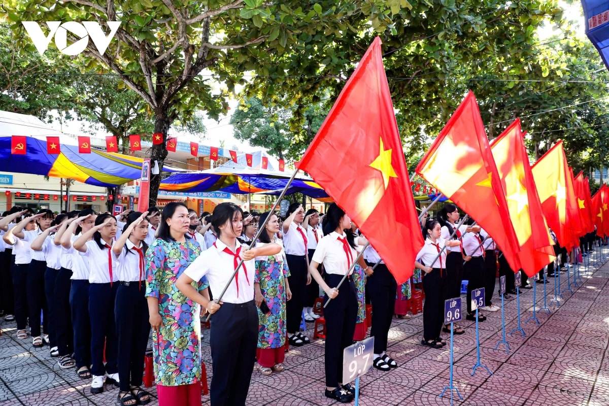 le khai giang dac biet cua 1,6 trieu thay co va 26 trieu hoc sinh, sinh vien hinh anh 45