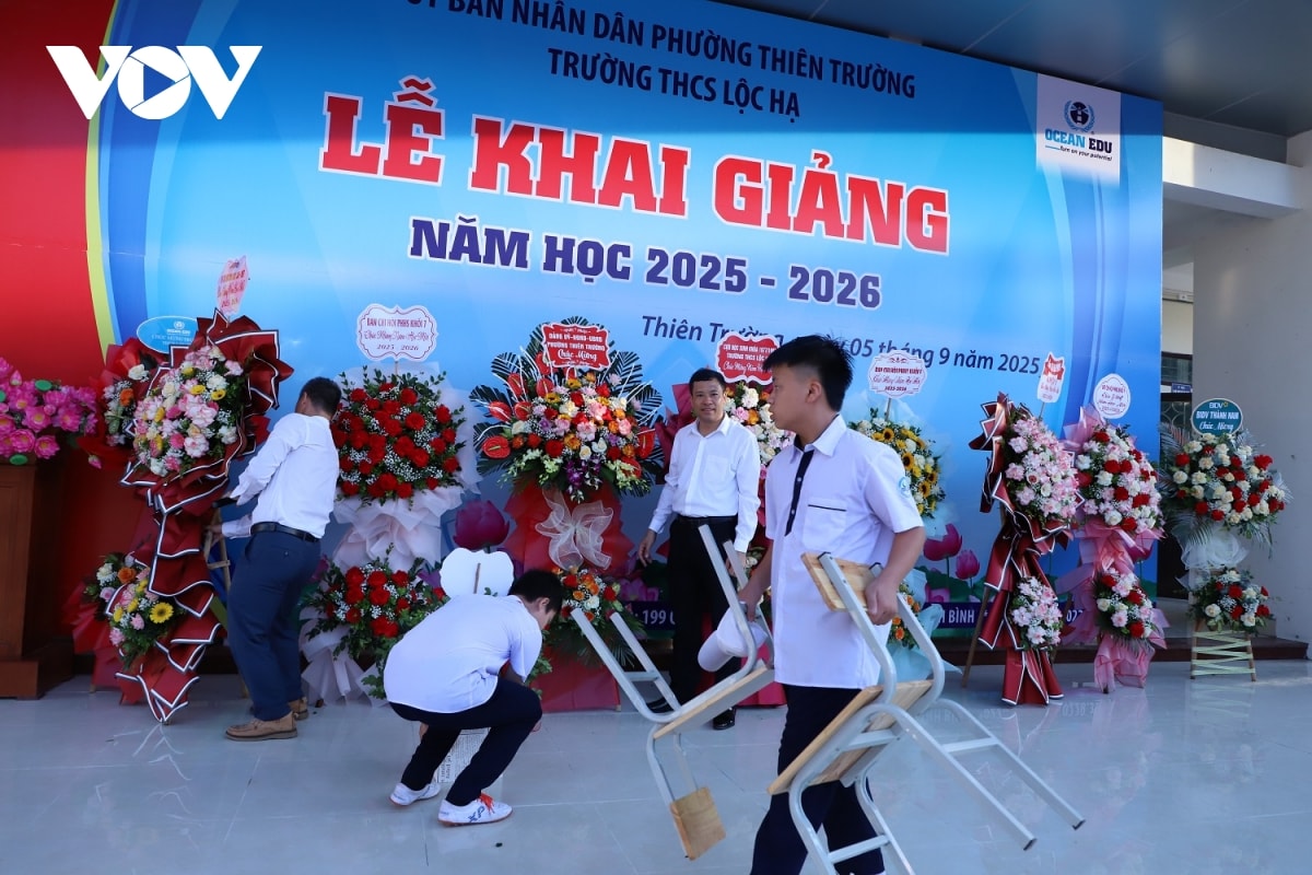 khai giảng năm học 2025-2026, lần đầu học sinh cả nước cùng chào cờ trực tuyến hình ảnh 33 khai giang nam hoc 2025-2026, lan dau hoc sinh ca nuoc cung chao co truc tuyen hinh anh 33