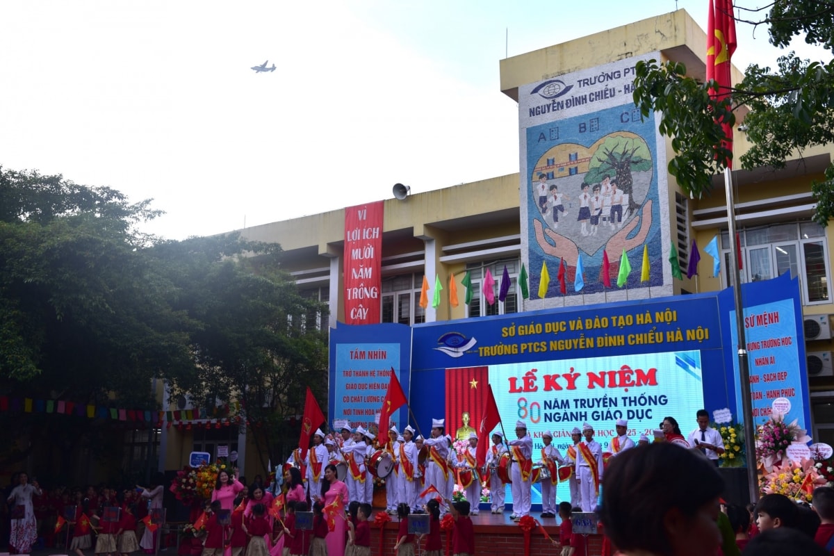 le khai giang o ngoi truong dac biet nhat ha noi - ptcs nguyen Dinh chieu hinh anh 5