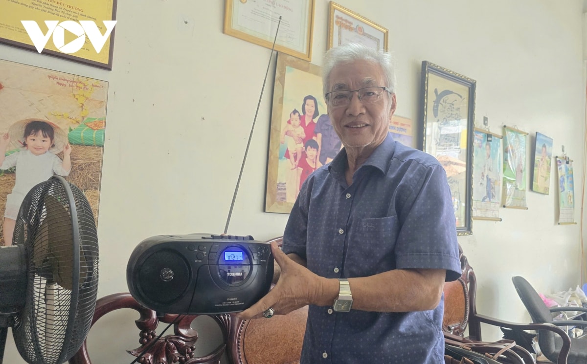người dân phương nam với Đài tiếng nói việt nam hình ảnh 3 nguoi dan phuong nam voi Dai tieng noi viet nam hinh anh 3