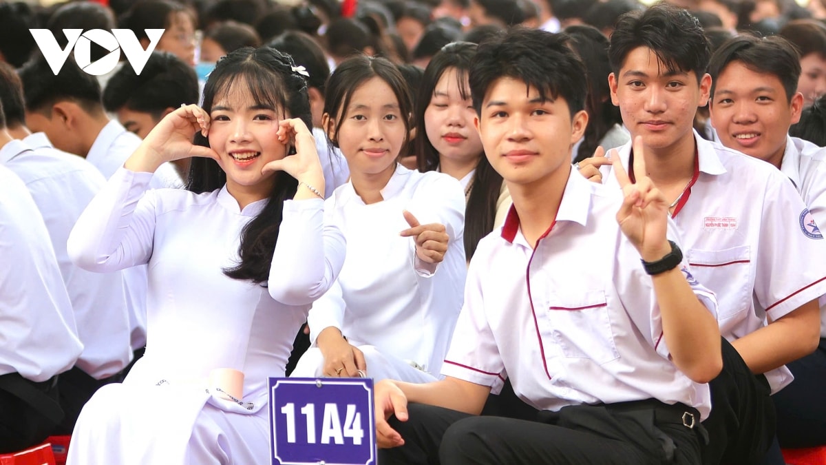 hàng triệu học sinh tại các tỉnh, thành trên cả nước nô nức khai giảng năm học mới hình ảnh 17 hang trieu hoc sinh tai cac tinh, thanh tren ca nuoc no nuc khai giang nam hoc moi hinh anh 17