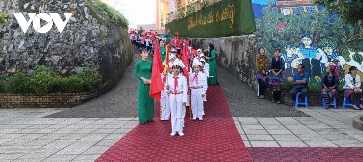 le khai giang dac biet cua 1,6 trieu thay co va 26 trieu hoc sinh, sinh vien hinh anh 92