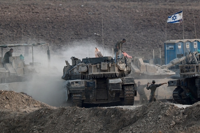 israel day manh tan cong vao gaza hinh anh 1