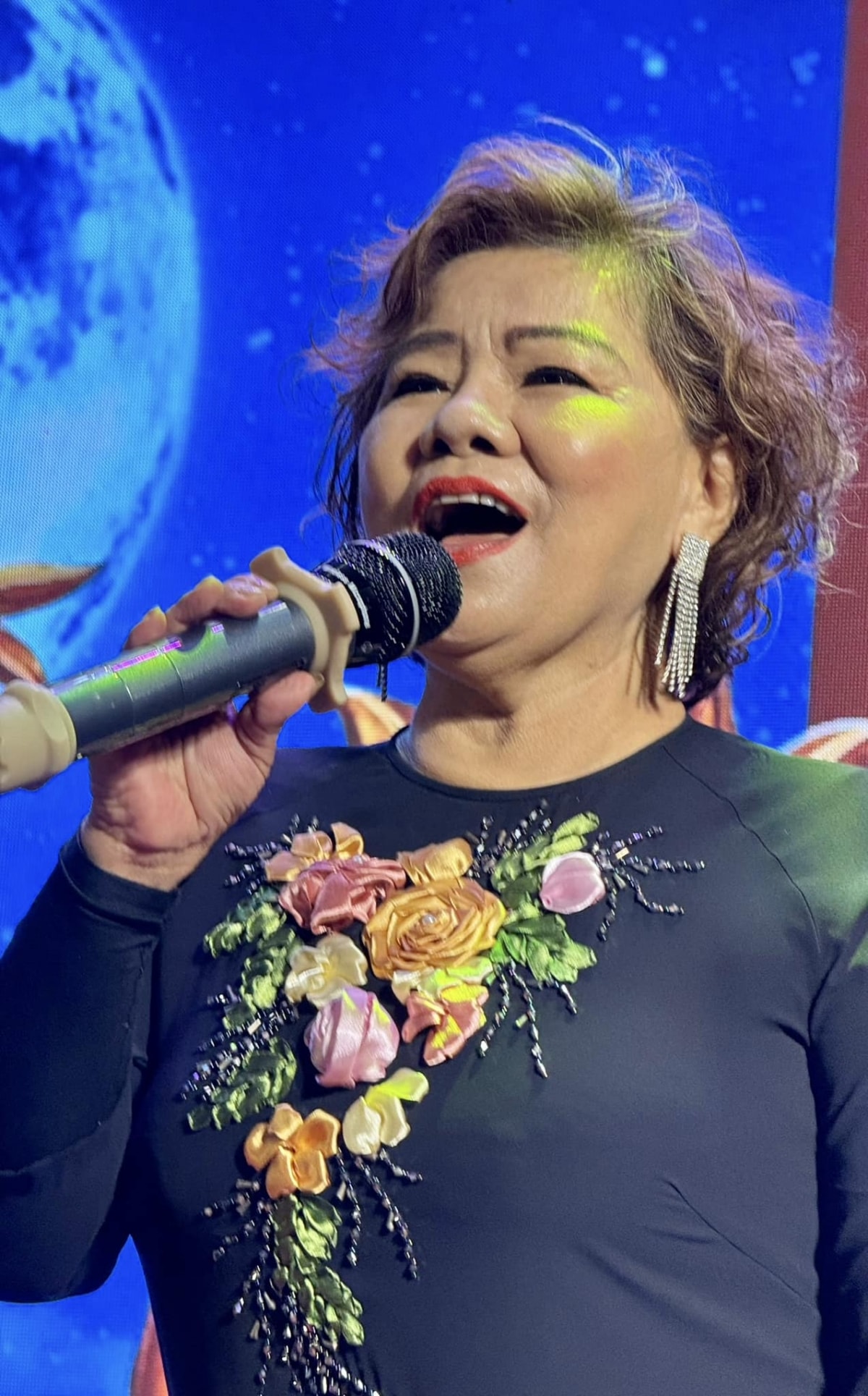 nsnd thanh hoa Đài tiếng nói việt nam luôn là điểm tựa văn hóa, định hướng giá trị xã hội hình ảnh 2 nsnd thanh hoa Dai tieng noi viet nam luon la diem tua van hoa, dinh huong gia tri xa hoi hinh anh 2