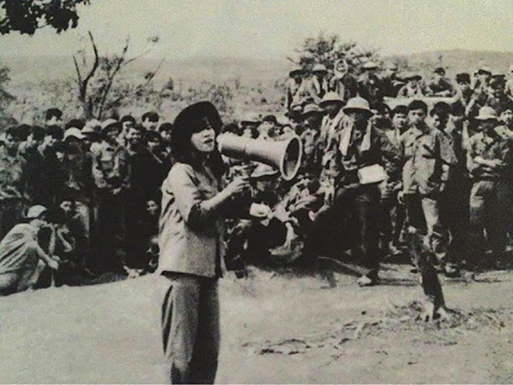 nsnd thanh hoa Đài tiếng nói việt nam luôn là điểm tựa văn hóa, định hướng giá trị xã hội hình ảnh 1 nsnd thanh hoa Dai tieng noi viet nam luon la diem tua van hoa, dinh huong gia tri xa hoi hinh anh 1