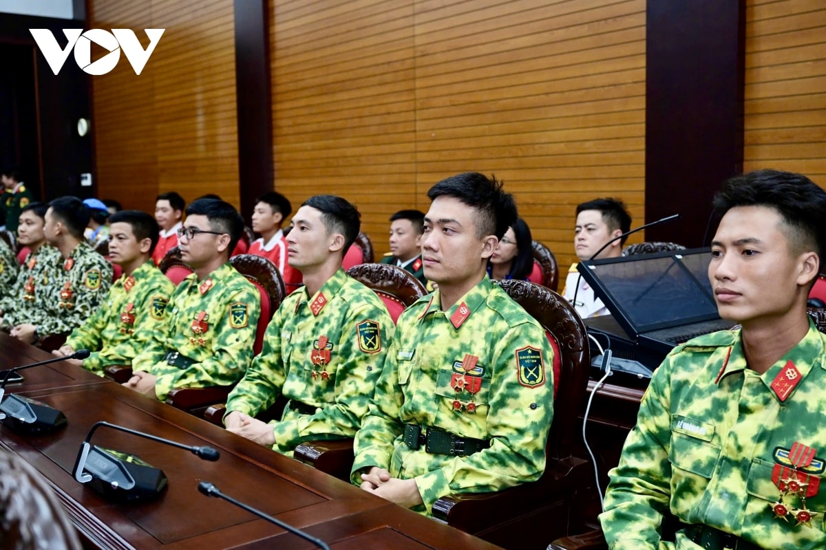 bộ quốc phòng tuyên dương các lực lượng tham gia nhiệm vụ a80 hình ảnh 3 bo quoc phong tuyen duong cac luc luong tham gia nhiem vu a80 hinh anh 3