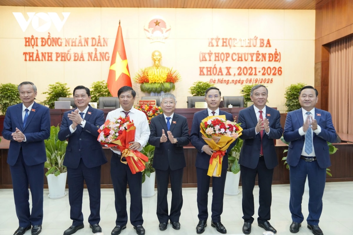 Ông phạm Đức Ấn được bầu làm chủ tịch ubnd thành phố Đà nẵng hình ảnh 2 Ong pham Duc An duoc bau lam chu tich ubnd thanh pho Da nang hinh anh 2