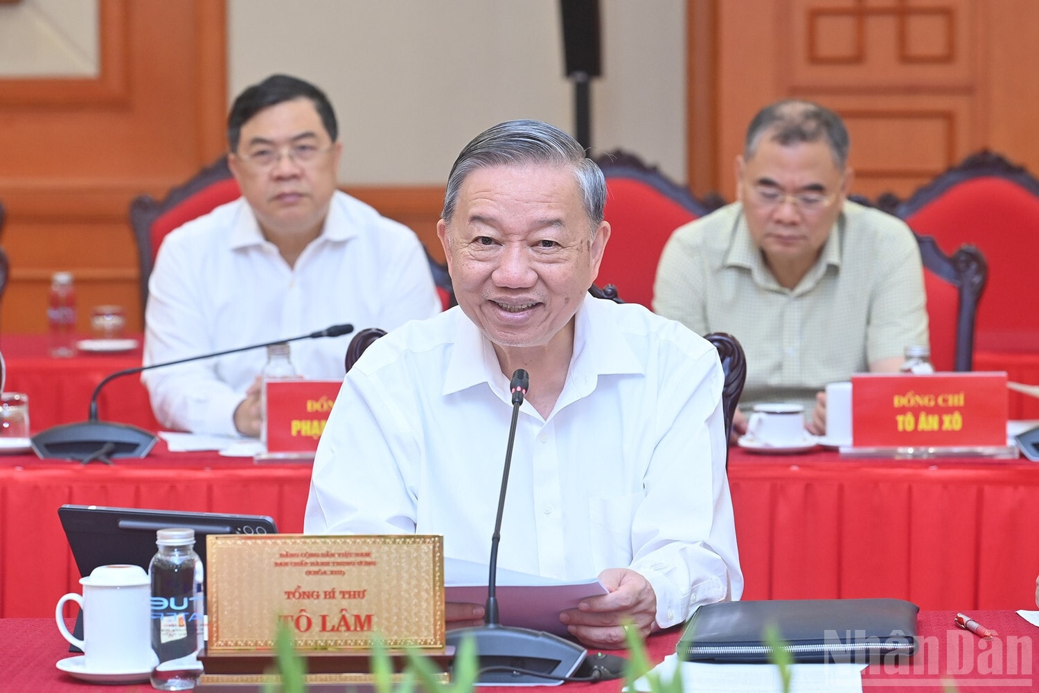 Tổng Bí thư Tô Lâm phát biểu chỉ đạo tại cuộc làm việc. (Ảnh: Báo Nhân Dân)