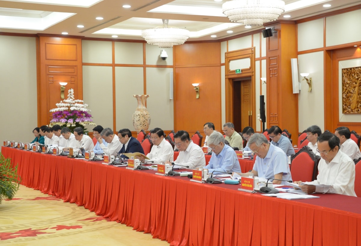 bo chinh tri lam viec voi ban thuong vu Dang uy cac co quan Dang trung uong hinh anh 7