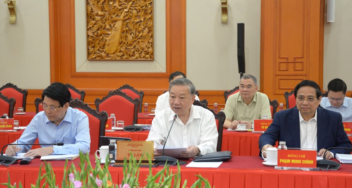 bo chinh tri lam viec voi ban thuong vu Dang uy cac co quan Dang trung uong hinh anh 5