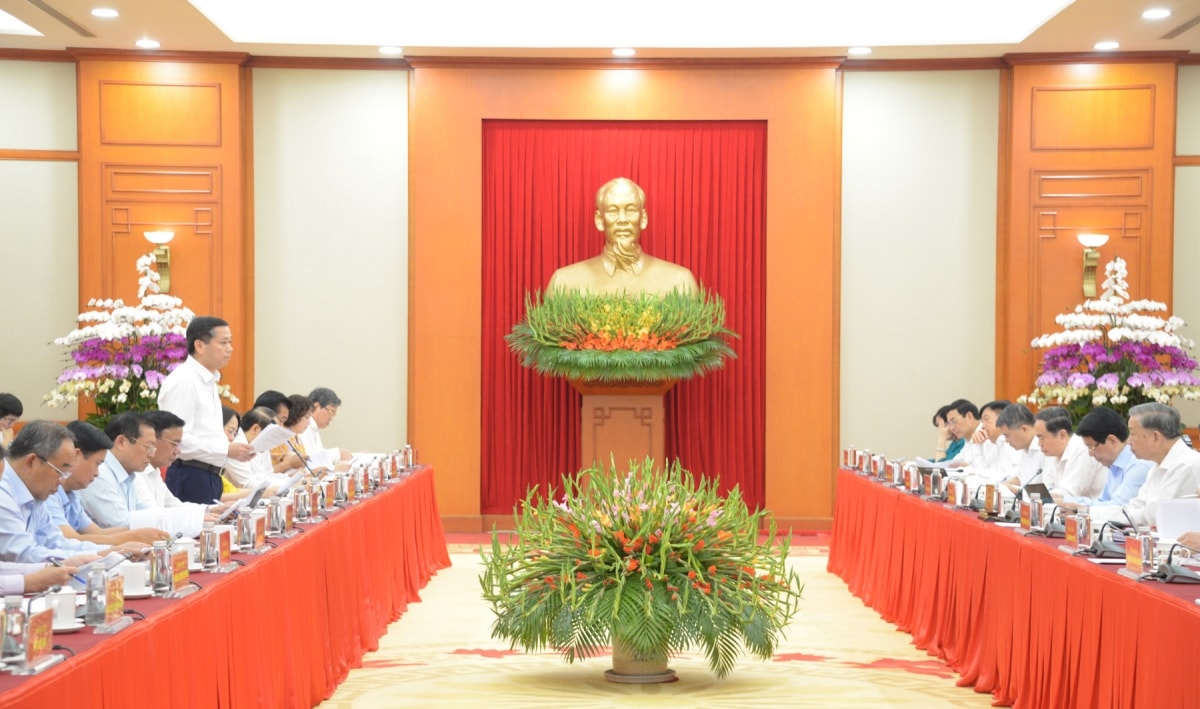 bo chinh tri lam viec voi ban thuong vu Dang uy cac co quan Dang trung uong hinh anh 6