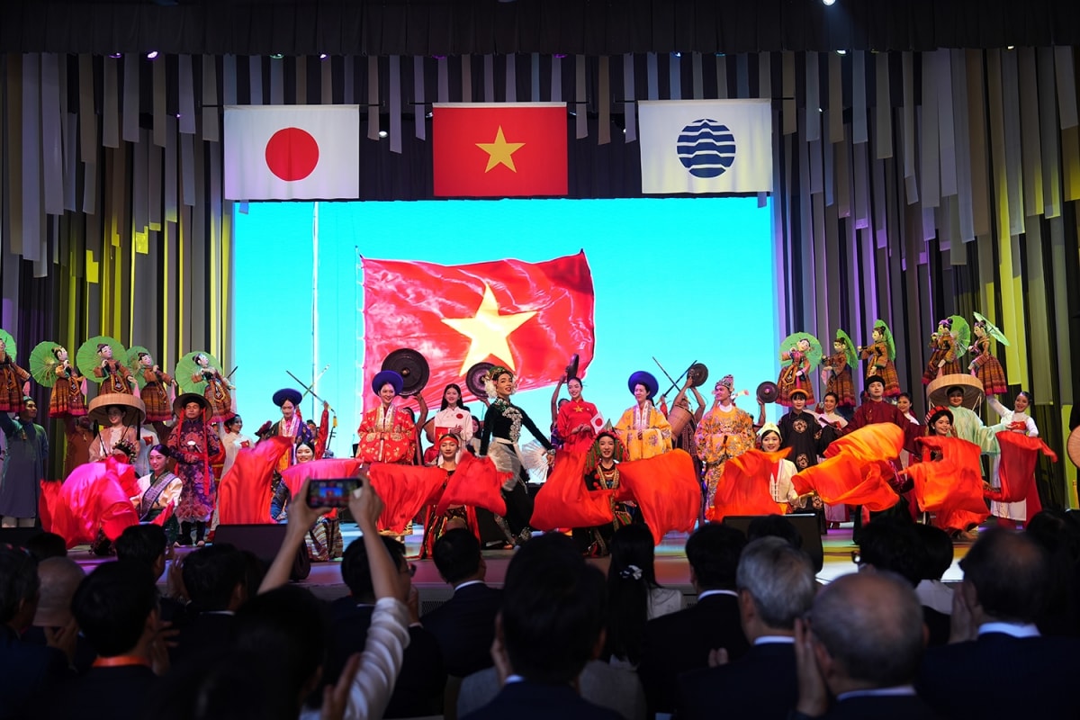 diva mỹ linh đại diện việt nam cất tiếng hát tại expo 2025 osaka hình ảnh 3 diva my linh dai dien viet nam cat tieng hat tai expo 2025 osaka hinh anh 3
