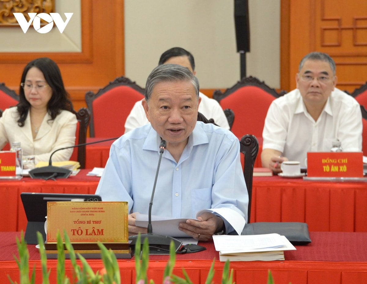 bo chinh tri lam viec voi ban thuong vu Dang uy chinh phu hinh anh 2