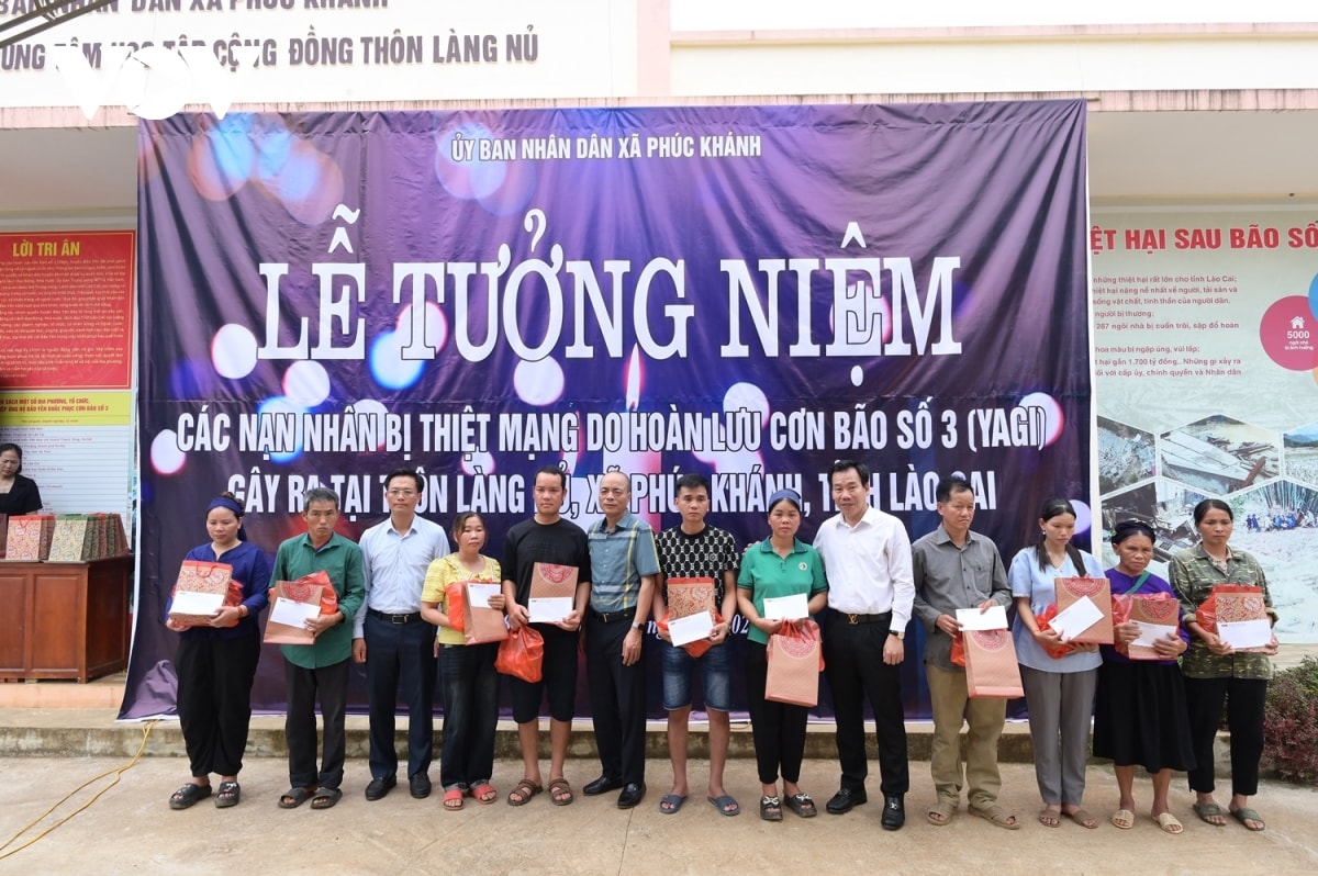 le tuong niem 1 nam sau tham hoa lu quet tai lang nu hinh anh 9