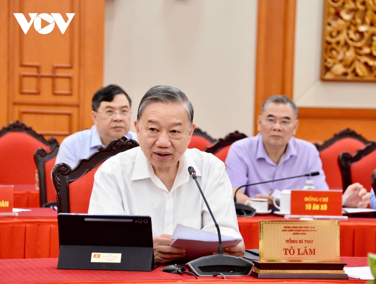 bo chinh tri cho y kien ve cong tac chuan bi Dai hoi Dang bo quoc hoi hinh anh 2