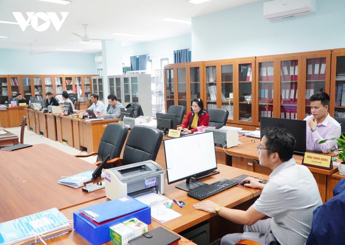 Đà nẵng giải quyết cho gần 3.000 người nghỉ hưu, thôi việc hình ảnh 3 Da nang giai quyet cho gan 3.000 nguoi nghi huu, thoi viec hinh anh 3