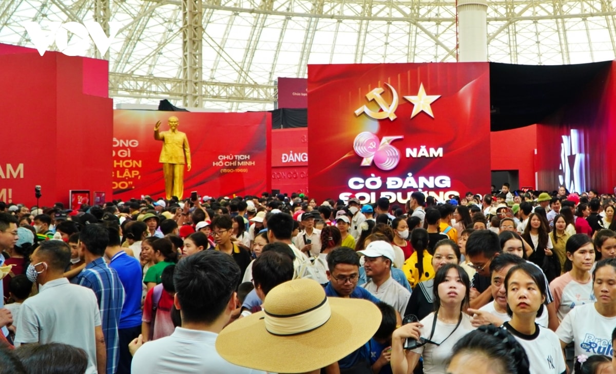 trien lam 80 nam thanh tuu dat nuoc se khep lai voi chuong trinh nghe thuat dac sac hinh anh 1