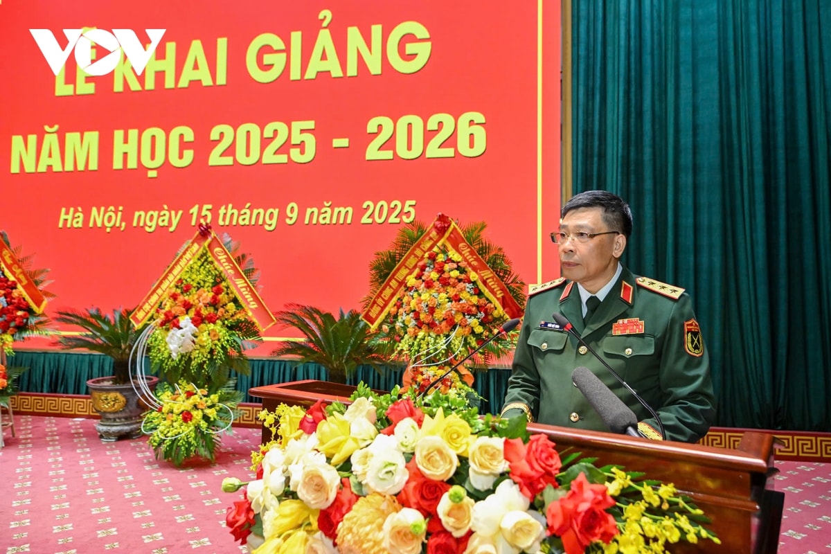 chủ tịch nước lương cường dự khai giảng năm học 2025-2026 tại học viện quốc phòng hình ảnh 2 chu tich nuoc luong cuong du khai giang nam hoc 2025-2026 tai hoc vien quoc phong hinh anh 2