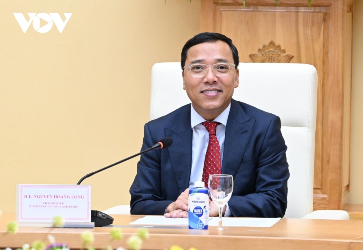 bon nghi quyet dot pha dua dat nuoc buoc vao ky nguyen moi hinh anh 1