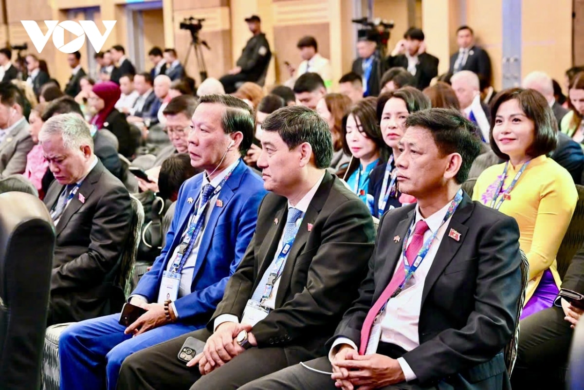 quoc hoi viet nam sat canh voi aipa de bien khat vong asean thanh hien thuc hinh anh 3