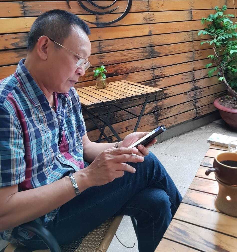 MC Lại Văn Sâm bức xúc vì bị nhiều tài khoản mạo danh để trục lợi suốt thời gian qua.