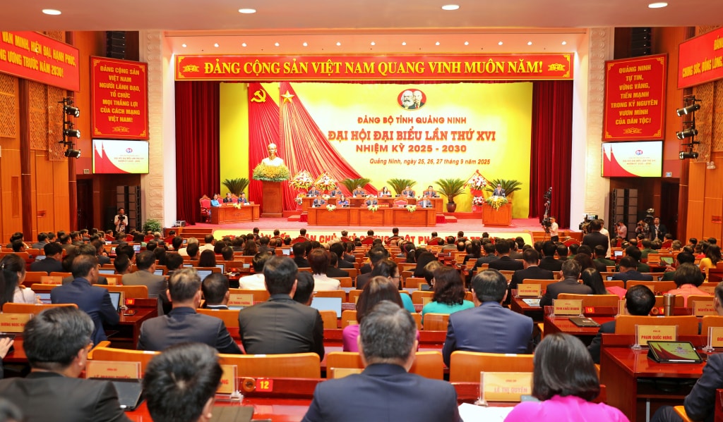Toàn cảnh Đại hội đại biểu Đảng bộ tỉnh Quảng Ninh lần thứ XVI - 2