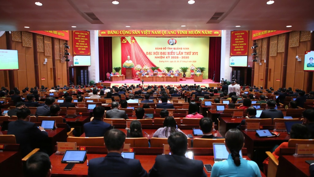 Toàn cảnh Đại hội đại biểu Đảng bộ tỉnh Quảng Ninh lần thứ XVI - 8