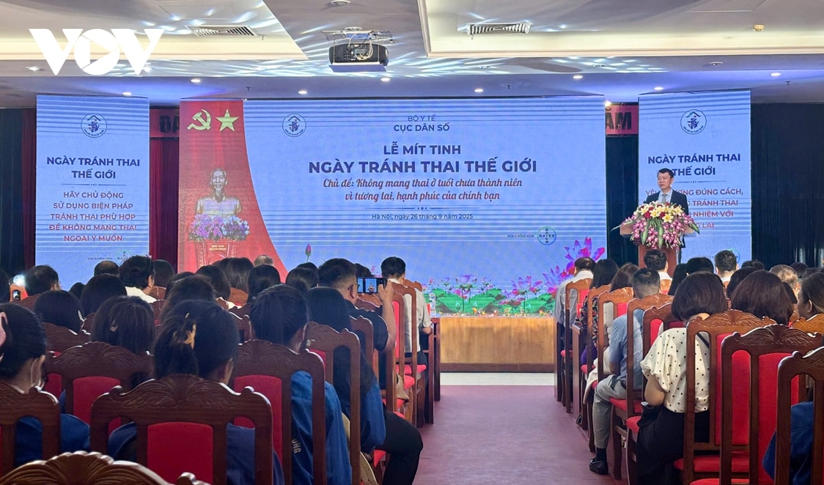 nhieu phu nu tre tao hon, sinh con khi chua du 18 tuoi hinh anh 1