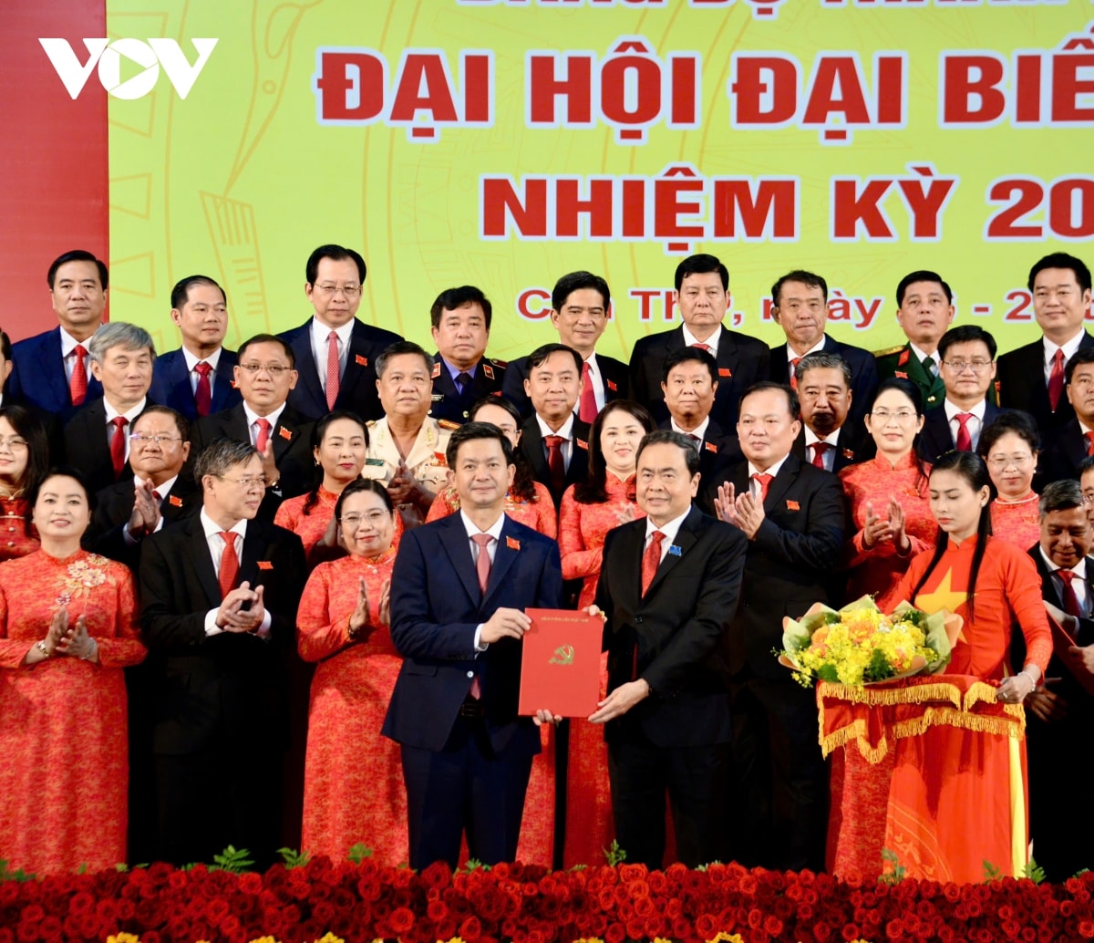 chu tich quoc hoi du Dai hoi Dang bo tp can tho lan thu nhat, nhiem ky 2025 - 2030 hinh anh 9