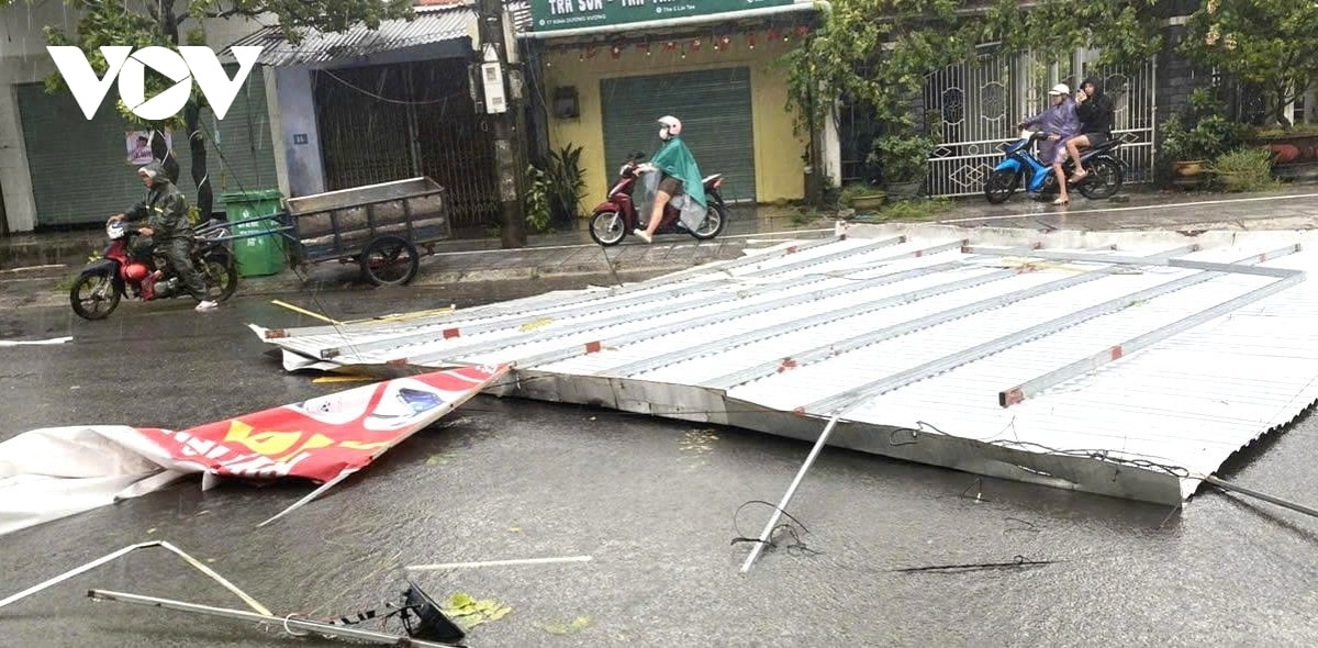 trieu cuong pha hong duong di bo doc bai tam thuan an, thanh pho hue hinh anh 2