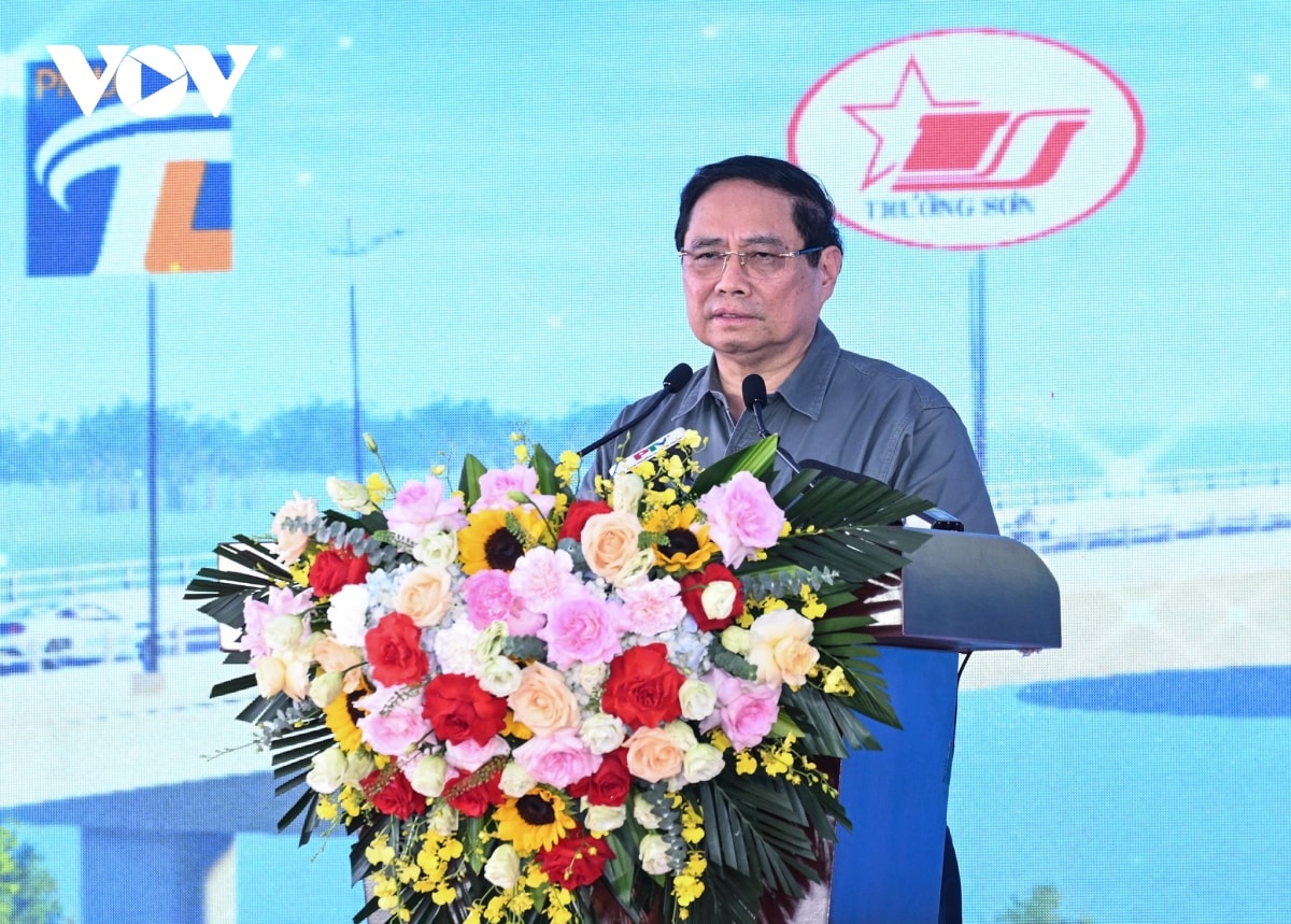 thu tuong cau phong chau - nhip cau han gan vet thuong, nhan len niem hanh phuc hinh anh 5